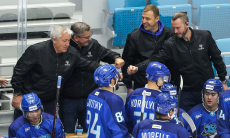 «В плей-офф попадать обязаны, иного результата и быть не может!». Юрий Петухов спрогнозировал первую домашнюю серию игр «Барыса» в новом сезоне КХЛ