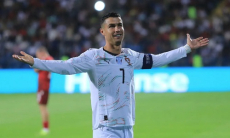 Криштиану Роналду уделал Лионеля Месси