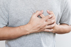 Кардиолог раскрыла способ заподозрить проблемы с сердцем по одному симптому