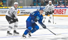 «Нужно притираться к новым требованиям». Форвард «Барыса» прокомментировал старт сезона КХЛ