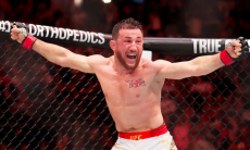 Легенда ММА присоединился к команде чемпиона UFC