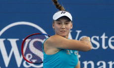 Елена Рыбакина вернулась в Казахстан