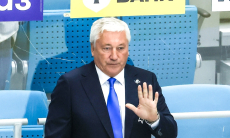 «Прям чувствуется рука Кравеца». В России удивлены «Барысом» на старте сезона КХЛ