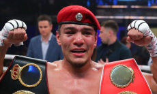 Узбекистанский боксер «забрал» все пояса у абсолютного чемпиона мира