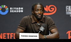 Кроуфорд сделал заявление о травме перед боем с «Канело»