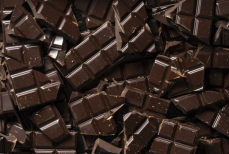 Диетолог раскрыл распространенный обман о черном шоколаде