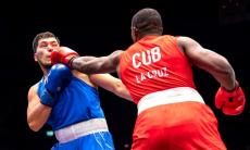 Болельщики освистали сенсационную победу капитана сборной Казахстана над легендой бокса