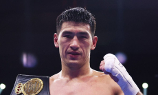 Бивол отреагировал на победу Кроуфорда над «Канело»