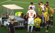 Анарбекова увезли с поля на носилках перед стартом «Кайрата» в Лиге Чемпионов