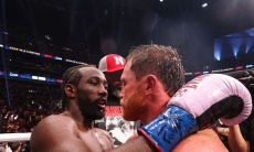 Бой «Канело» — Кроуфорд за «абсолют» побил рекорд