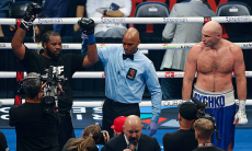 Казахстанскому супертяжу «отдали» победу в скандальном бою в Лас-Вегасе