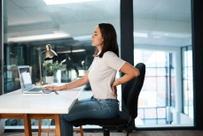 Учёные нашли простое средство от хронической боли в спине