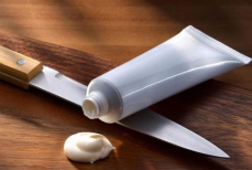 Зубная паста точит ножи и ножницы — простой домашний способ удивил экспертов