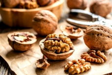 Съедайте горсть грецких орехов в это время. Ученые обещают удвоенный эффект