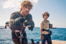 Шон Леви показал новое фото со съемок «Звездных войн» с Райаном Гослингом