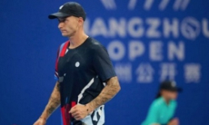 Казахстанский теннисист не смог выйти в полуфинал турнира в Китае