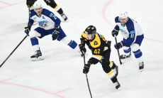 Фоторепортаж с матча КХЛ «Северсталь» — «Барыс» 3:2