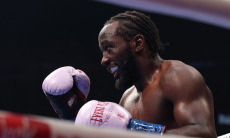 Названы два боксера, которые могут побить Теренса Кроуфорда