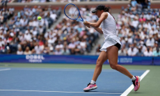 Драматичным камбэком обернулся финал Иги Швентек с российской теннисисткой