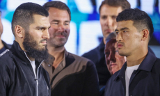 В России «отменили» трилогию Бивол — Бетербиев