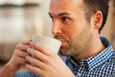 Врач назвала напиток, «крадущий» кальций из организма человека