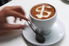 Самая дорогая чашка кофе в мире — где её можно попробовать