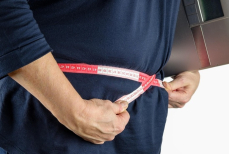 Ученые назвали неожиданную причину быстрого набора веса