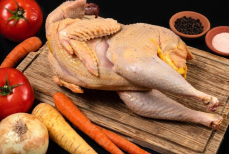 Названа самая полезная часть курицы