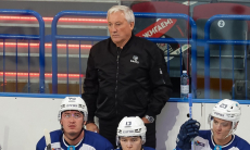 «Самое бессмысленное, что может быть в хоккее». Главного тренера «Барыса» подвергли разоблачению
