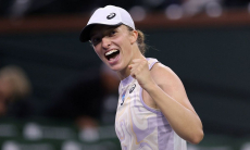 Ига Швёнтек навесила «баранку» и вышла в третий круг топового турнира