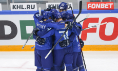 «Барыс» на двух камбэках вырвал победу в КХЛ