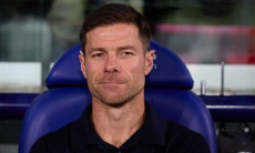 Хаби Алонсо заявил об обязательной победе над «Кайратом»