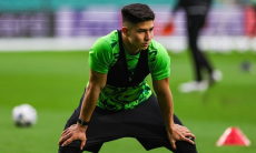 Дастан Сатпаев вызывает беспокойство в Испании