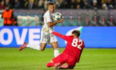 Выше Куртуа и Нойера. 18-летний вратарь «Кайрата» вошёл в топ-3 Лиги Чемпионов