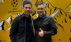 Рафаэль Уразбахтин нашел путь к сердцу Хаби Алонсо. Видео