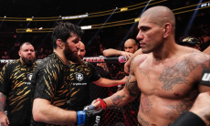 Анкалаев и Перейра провели битву взглядов накануне реванша на UFC 320. Видео