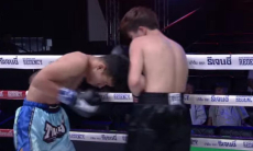 Нокдауном и нокаутом закончился бой 15-летнего боксера из Казахстана в профи. Видео