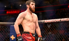 Чемпион UFC из России получит рекордный гонорар за титульный бой