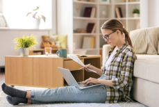 Психолог объяснил, почему работа из дома может привести к выгоранию