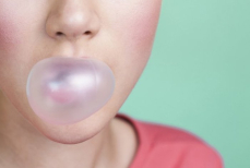 Одну популярную сладость назвали опасной для здоровья детей