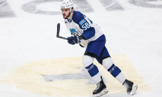 «Впервые в карьере такое». Хоккеист «Барыса» оценил свое возвращение и объяснил гостевые неудачи в КХЛ