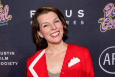 Мила Йовович удивила поклонников чрезмерной худобой. Фото