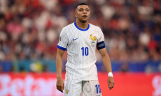 Мбаппе вынужден покинуть сборную Франции. Подробности