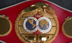 Боксёр из Казахстана остаётся главным претендентом на бой с чемпионом мира