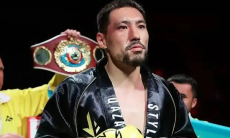 Появились подробности боя Жанибека Алимханулы за три титула чемпиона мира