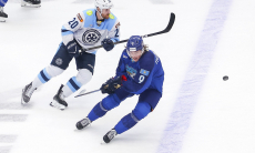 «Мы не можем так действовать, так нельзя». Тайс Томпсон объяснил, почему проигрывает «Барыс»