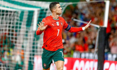 Криштиану Роналду «уделал» Лионеля Месси