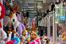 Игрушка или азарт — чем опасны автоматы «Хватайка»