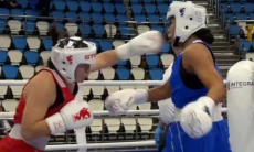 Сенсацией закончился бой призерки Олимпиады из Казахстана по боксу. Видео