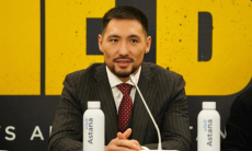 В команде Жанибека Алимханулы «намекнули» на соперника в бою за три титула